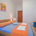 Gasthuis And By The Sea - Makarska - 16160 Podaca